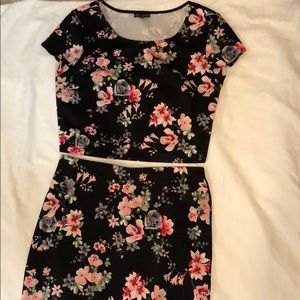 Express floral 2 piece